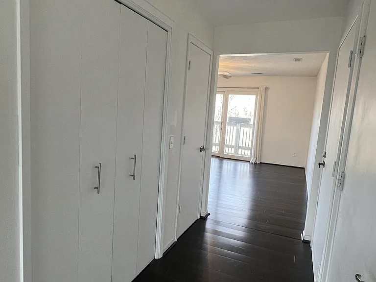 9309 Sandler Dr #5 — Photo 34