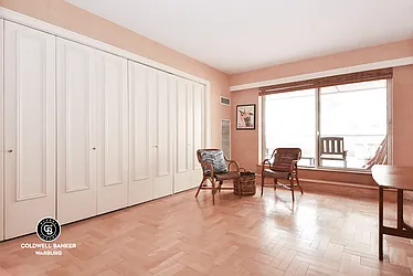 Sold by Coldwell Banker Warburg