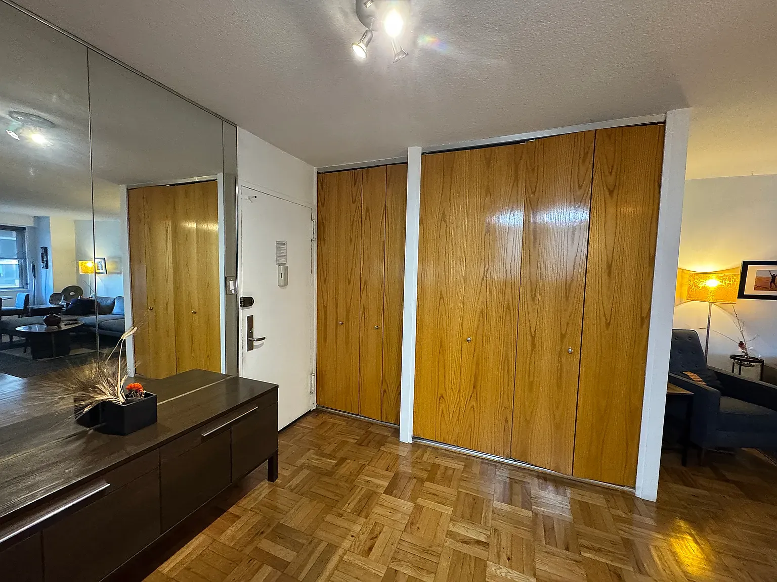 300 East 40th Street — Photo 3