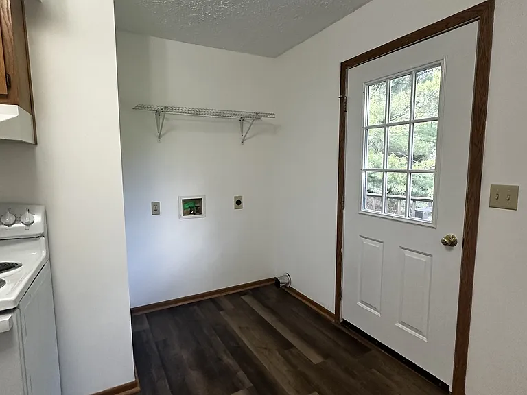 106 Sharon Dr #2 — Photo 7
