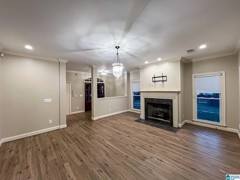 1117 Monaghan Dr — Photo 8