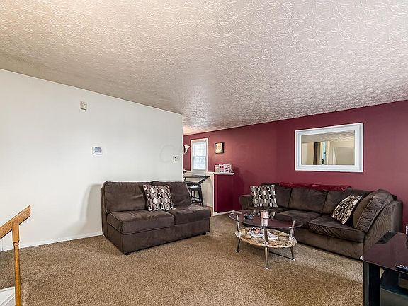 4th image of 4933 Sullivant Ave