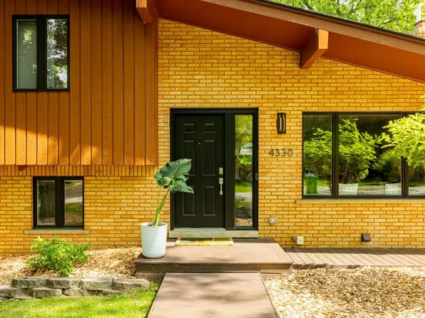 4330 Eastgate Dr, Ann Arbor, MI 48103