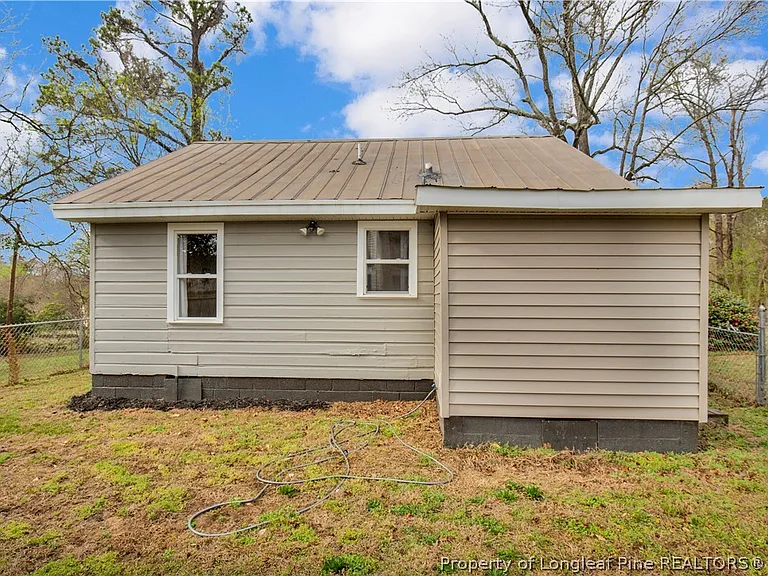 326 Hawley Ln — Photo 20