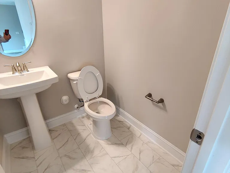 104 Wicklow Ct — Photo 6