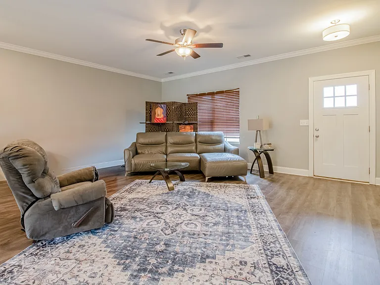 628 Bella Ct — Photo 51