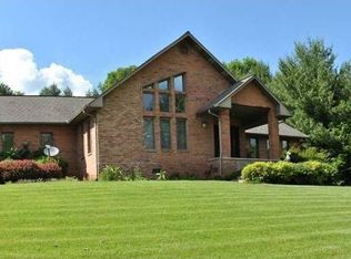 102 Jefferson Ave, Clinton, TN 37716