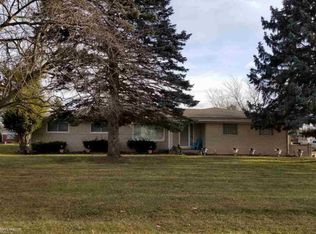 37644 Moravian Dr, Clinton Township, MI 48036