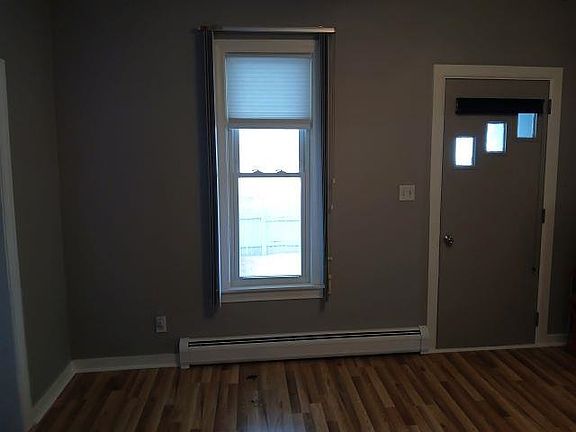 4th image of 1704 S Wenona St