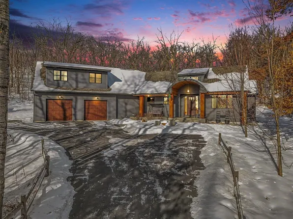 478 Old Cemetery Rd, Roberts, WI 54023