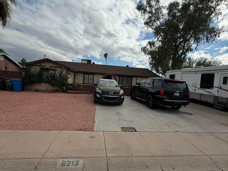 1st image of 6213 W BERKELEY Road