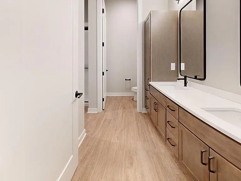 2E-Premier-West-Bathroom 1 2E-Premier-West-Bathroom 1