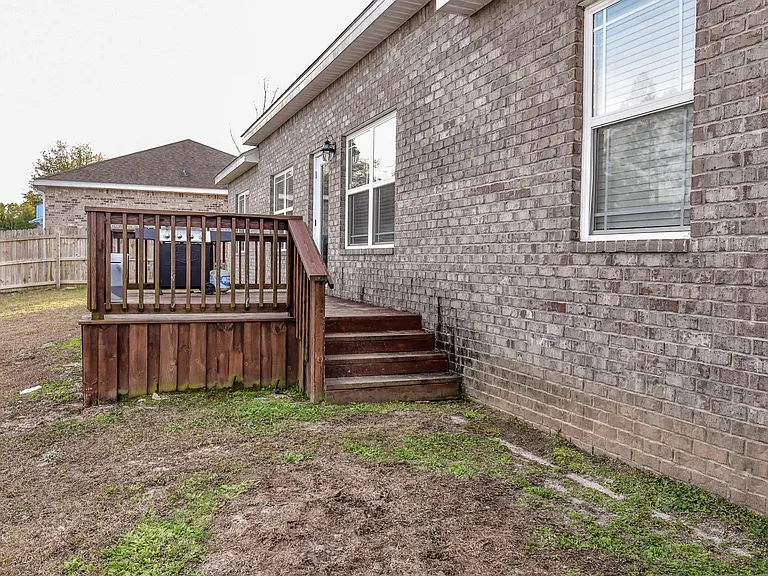5567 Galaxy Dr — Photo 3