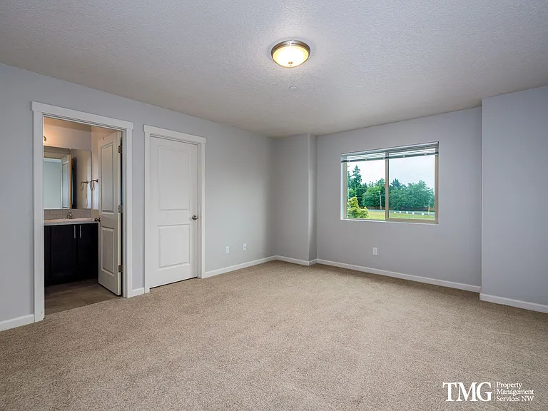 Columbia Hills Townhomes — Photo 6
