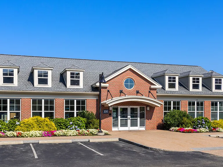 River Birch at Watertown offers modern apartments in a tranquil neighborhood