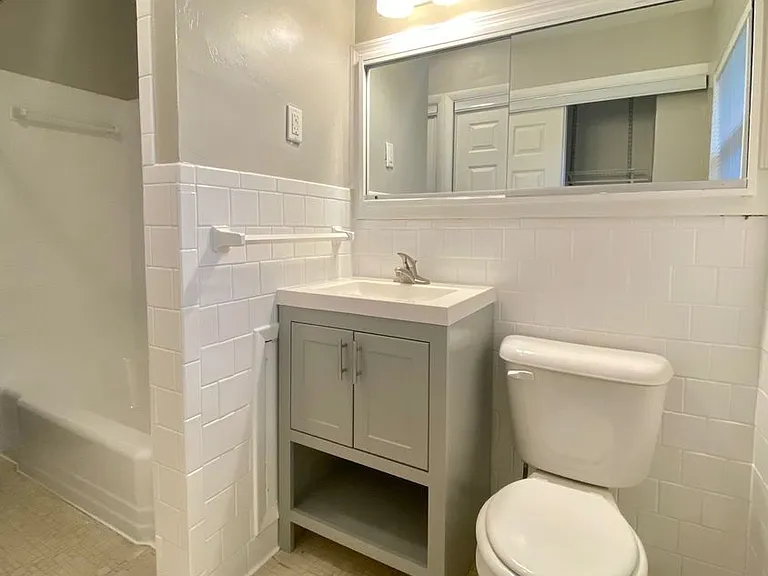 Springdale Apartments — Photo 16