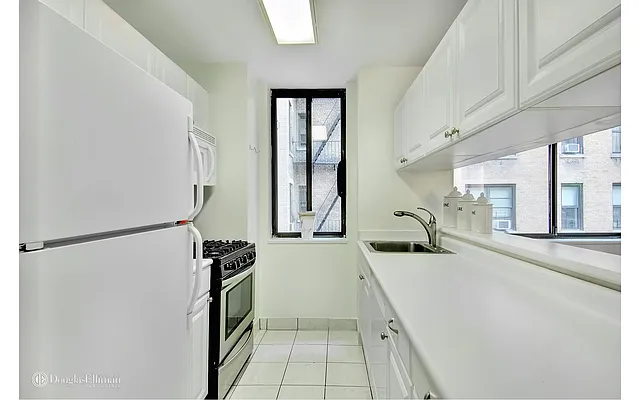 Rented by Douglas Elliman | media 14