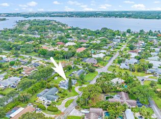 72 Yacht Club Pl, Tequesta, FL 33469