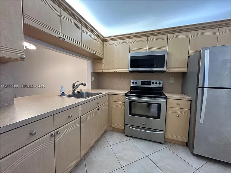 10613 NW 11th St #205 — Photo 6