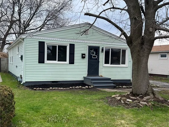 157 Girard Ave, Cheektowaga, NY 14227