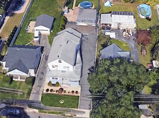 213 W Franklin St, Bound Brook, NJ 08805