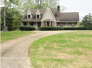 4105 Old Towne Cir, Tupelo, MS 38804