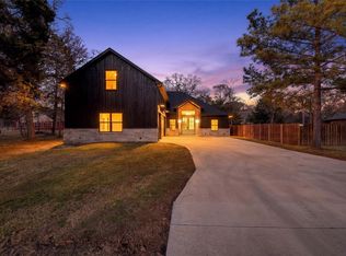 114 Castlewood Rd, Enchanted Oaks, TX 75156