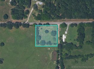 660 West Rd, Hulbert, OK 74441