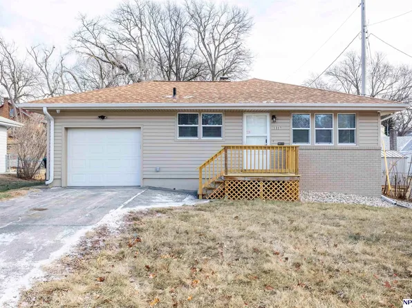 1317 S 55th St, Omaha, NE 68106