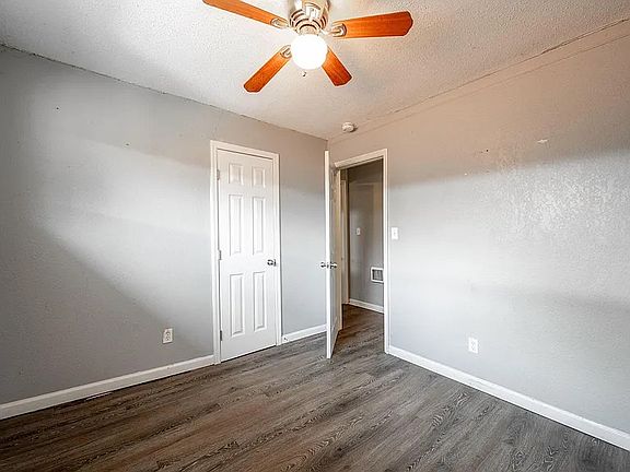 5th image of 1817 Jackson St