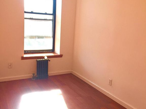 5th image of 121 W 122nd St APT 4F
