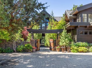 65862 Bearing Dr, Bend, OR 97701