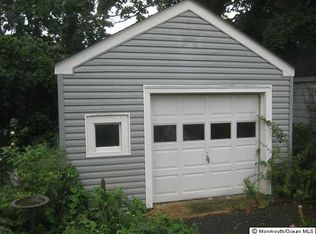 29 Manning St, Red Bank, NJ 07701