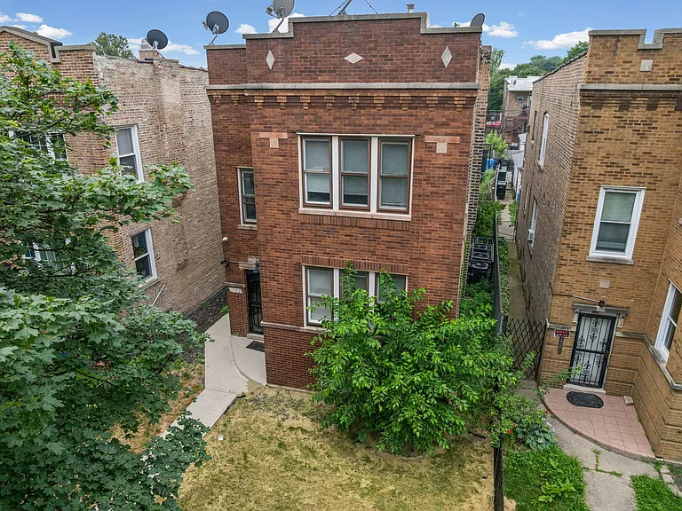 1742 N Mayfield Ave #1 — Photo 36