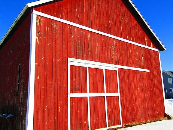 4th image of 71 Chestnut St