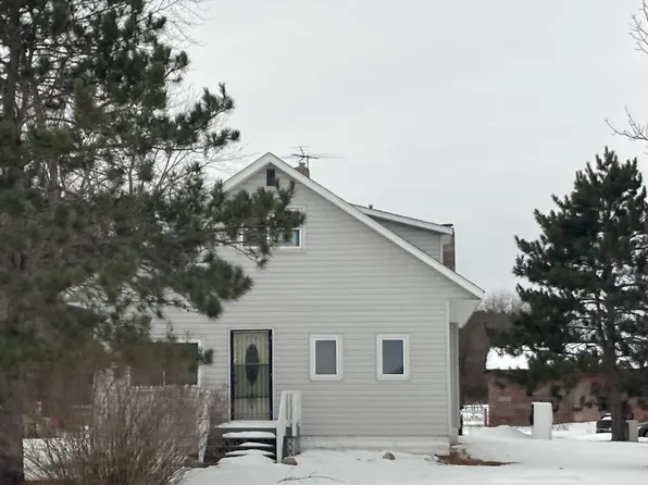 38548 Oasis Rd, Lindstrom, MN 55045