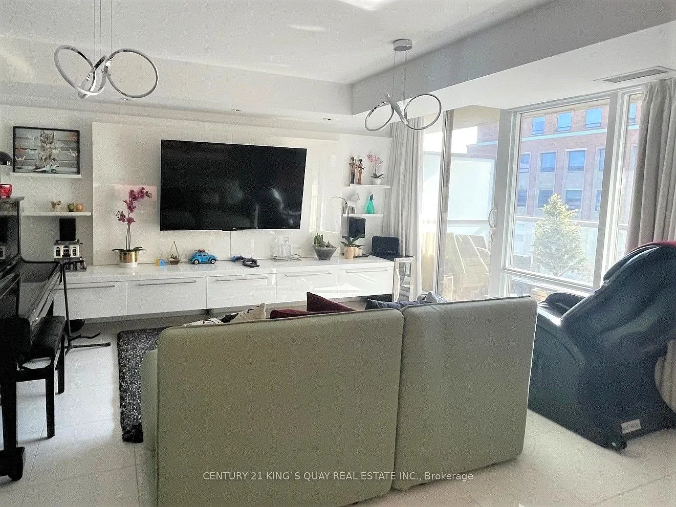 2 bed, $4,600 — Photo 3