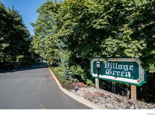 55 Village Grn, Bardonia, NY 10954
