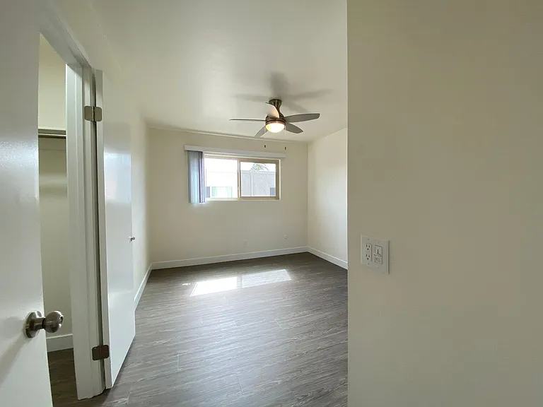 Adams Street Apartments — Photo 11