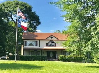 9880 Calvary Rd, Willis, TX 77318