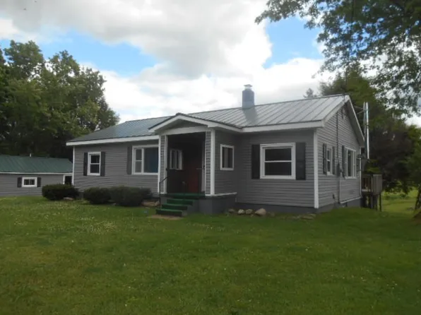 10055 Elgin Rd, Union City, PA 16438