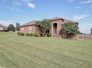 1560 McAfee Cir, Cabot, AR 72023