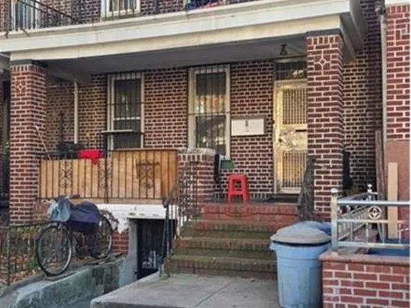 750 47th St, Brooklyn, NY 11220