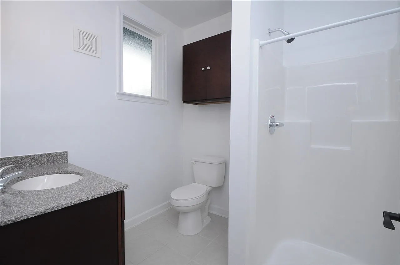528 E Parkway North Avenue - Unit #9 — Photo 4