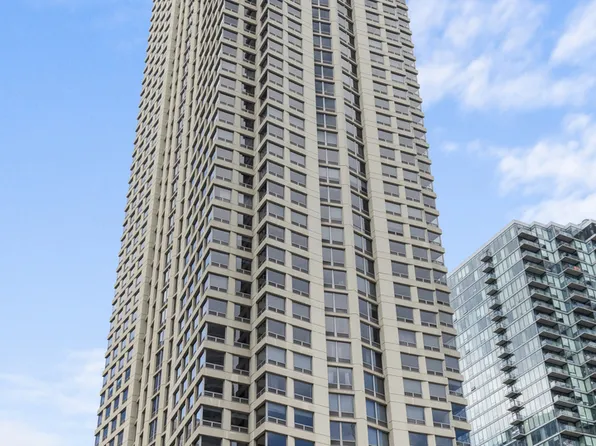 440 N Wabash Ave APT 3109, Chicago, IL 60611
