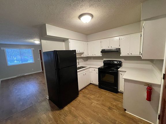 5th image of 1121-1126 Scottsdale Dr #6