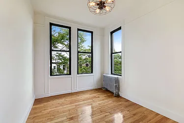 Rented by Real Team Brokerage