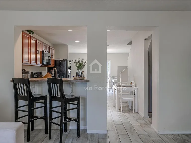5095 Dominica Dr — Photo 6