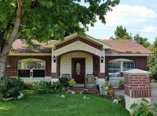 3319 Storey Ln, Dallas, TX 75220