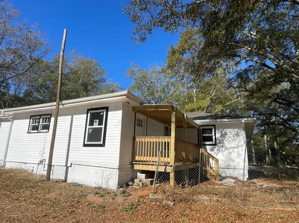 12 Sweeper Smith Rd, Newnan, GA 30263